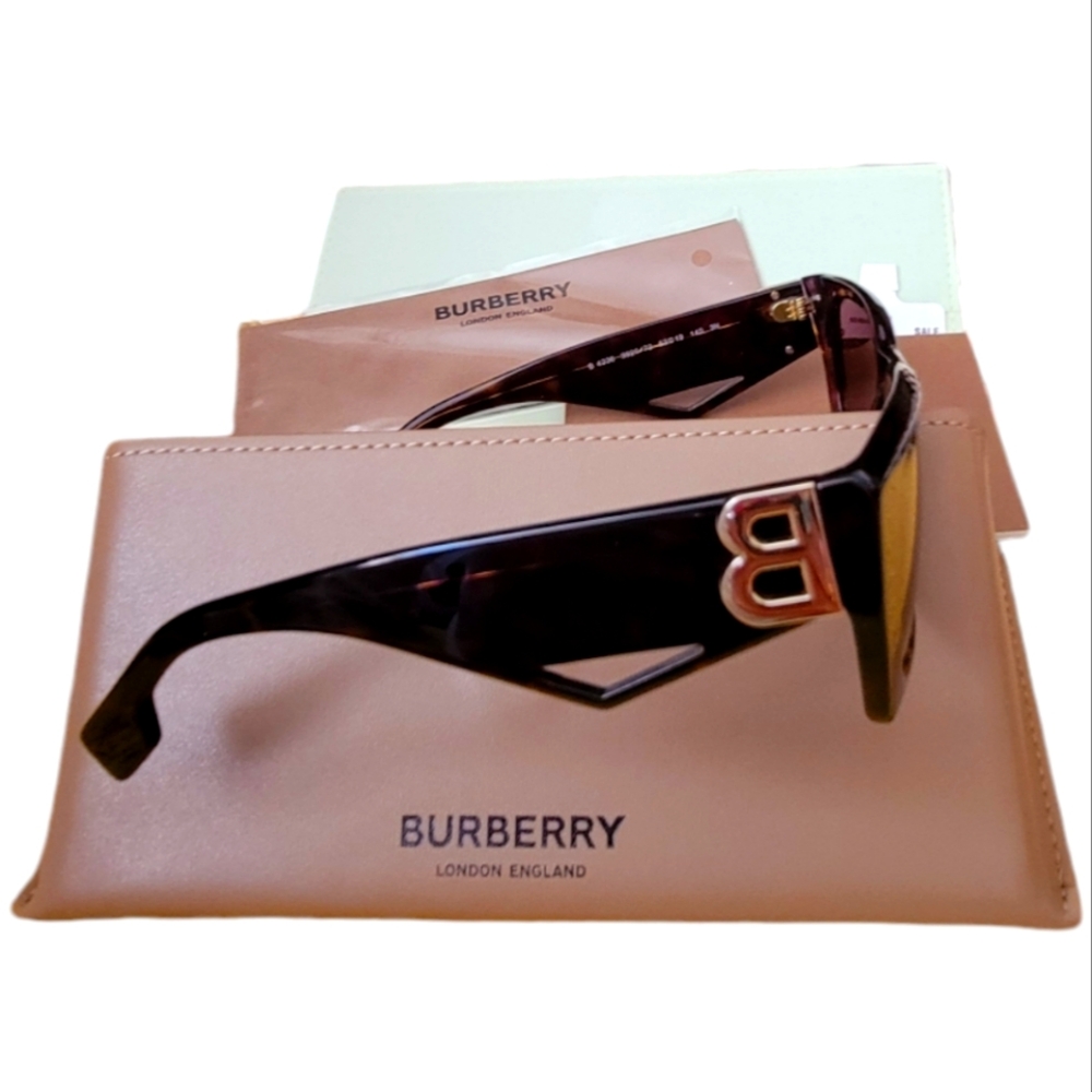 Brown Rectangular Sunglasses - Picture 16 of 16